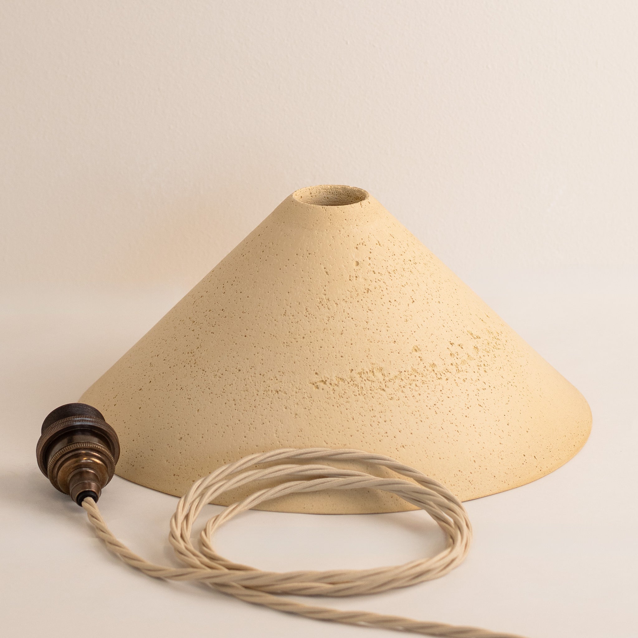 Large Rocco Light - Sand