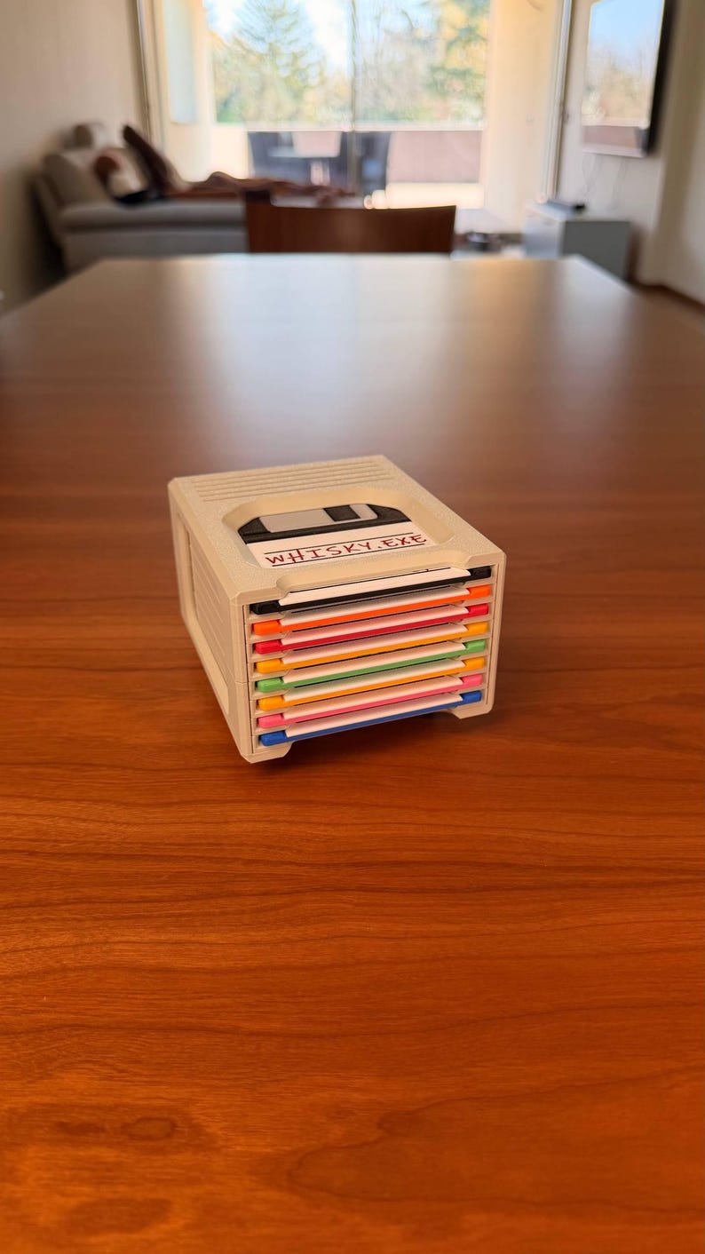 🔥Hot sale 49% off🔥 Floppy Disk Retro Tech Coaster Holder - w/8 Floppy Disc